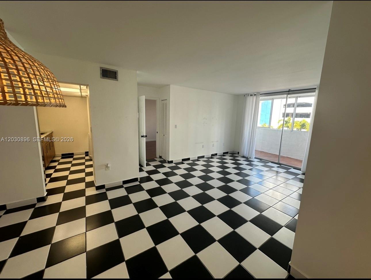 5055 NW 7th St #409, Miami FL 33126