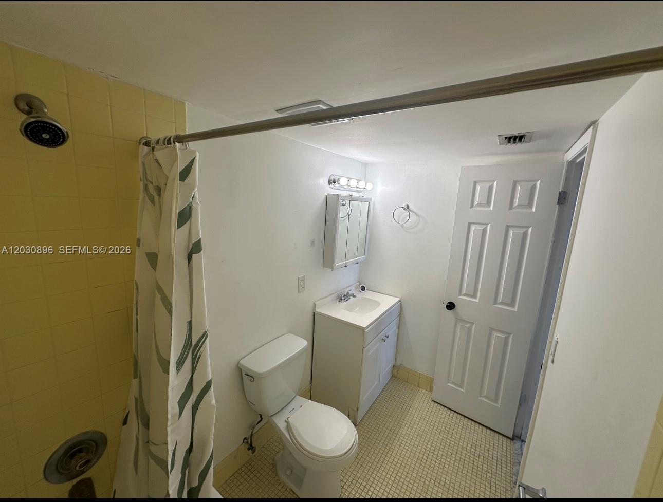 5055 NW 7th St #409, Miami FL 33126