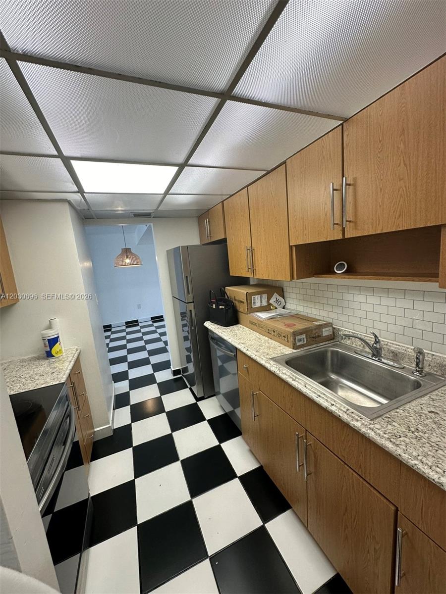 5055 NW 7th St #409, Miami FL 33126
