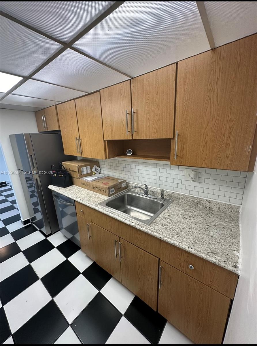 5055 NW 7th St #409, Miami FL 33126