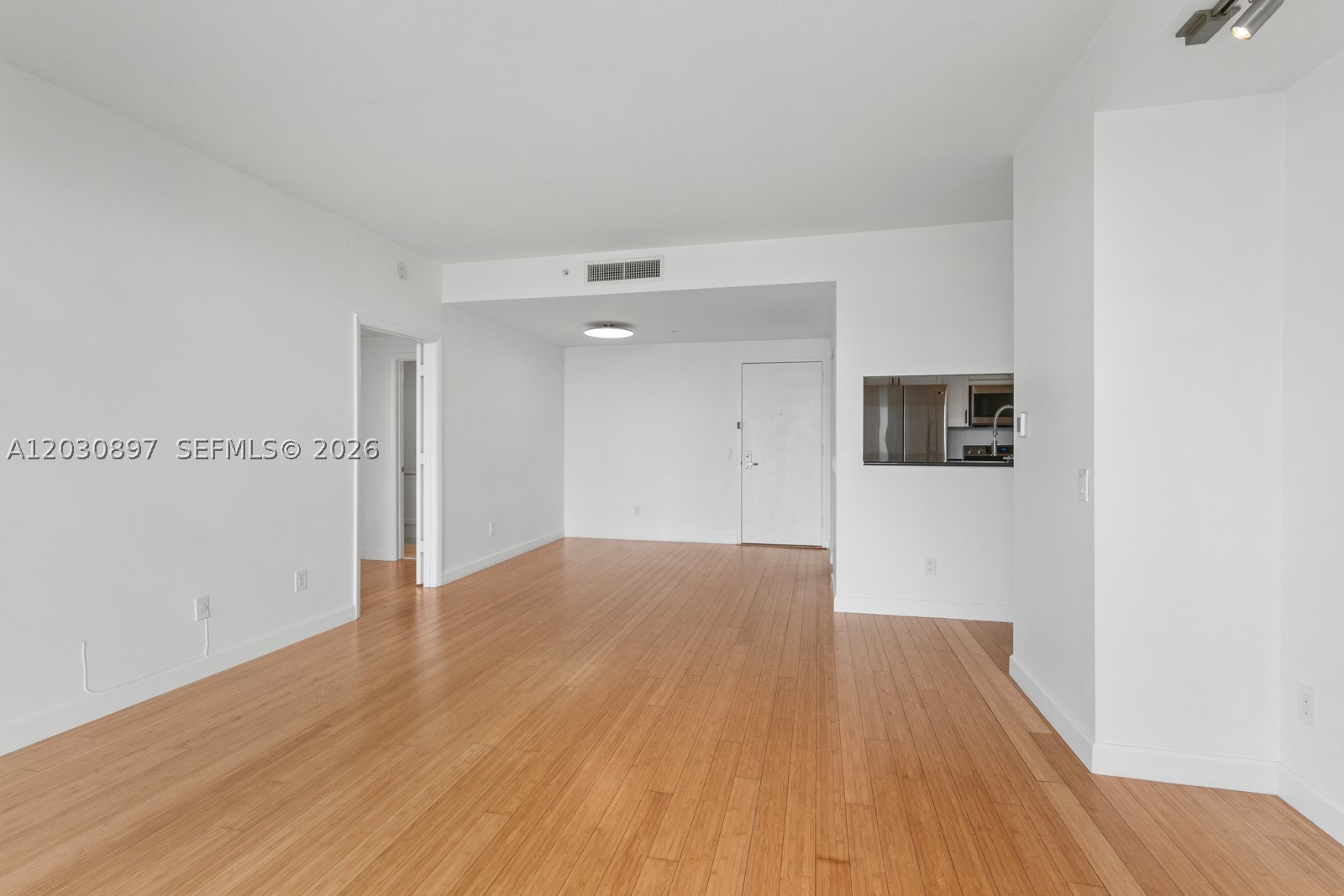 2475 Brickell Ave #2104, Miami FL 33129
