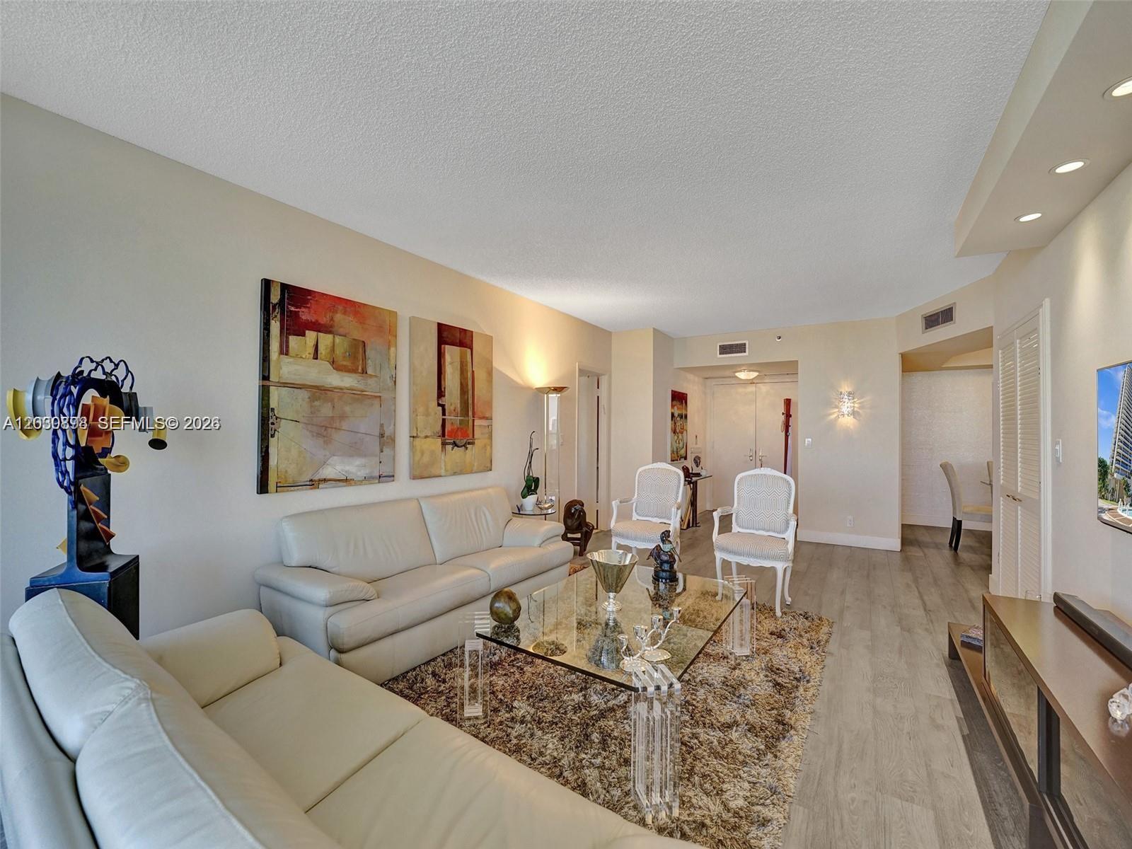 20281 E Country Club Dr #1609, Aventura FL 33180