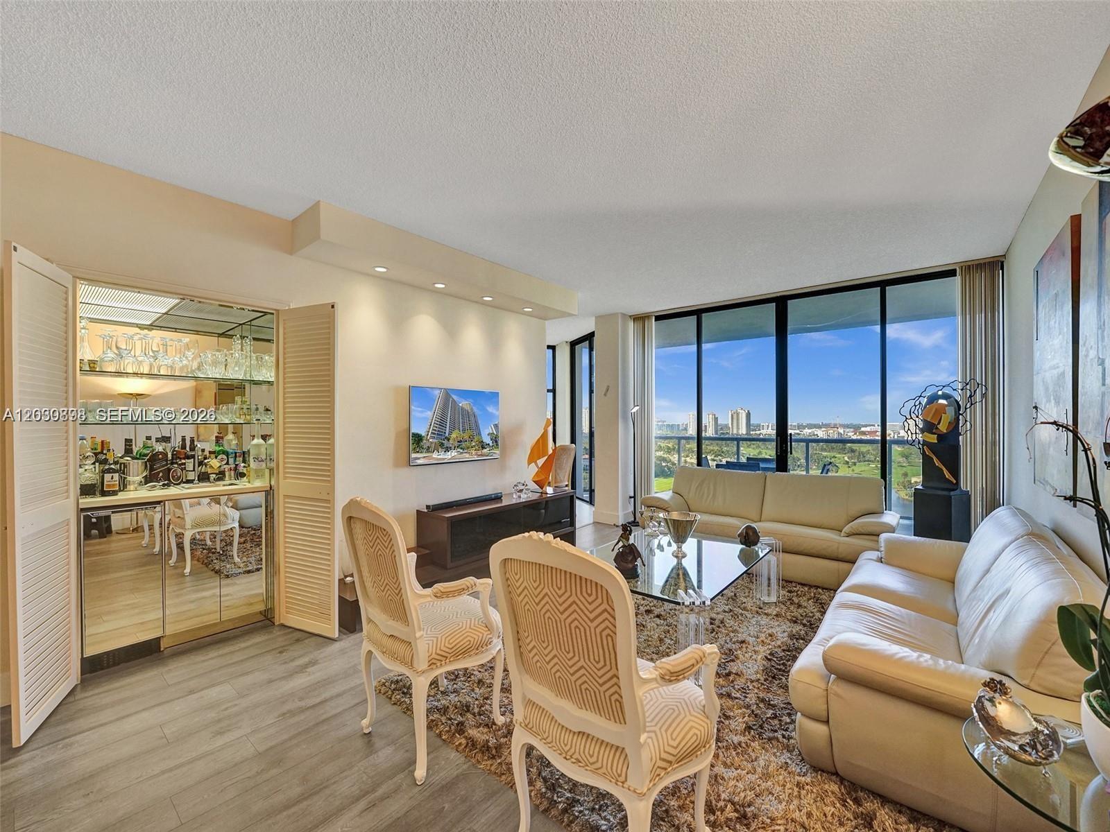 20281 E Country Club Dr #1609, Aventura FL 33180