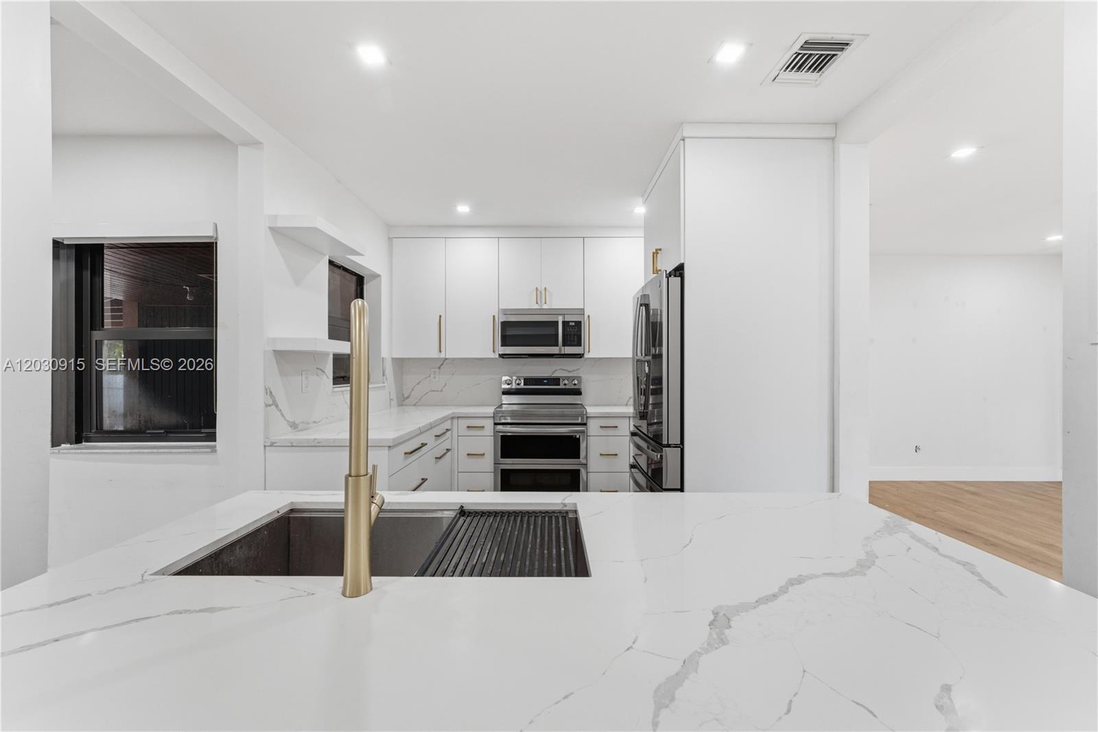 121 SW 71st Ave, Miami FL 33144