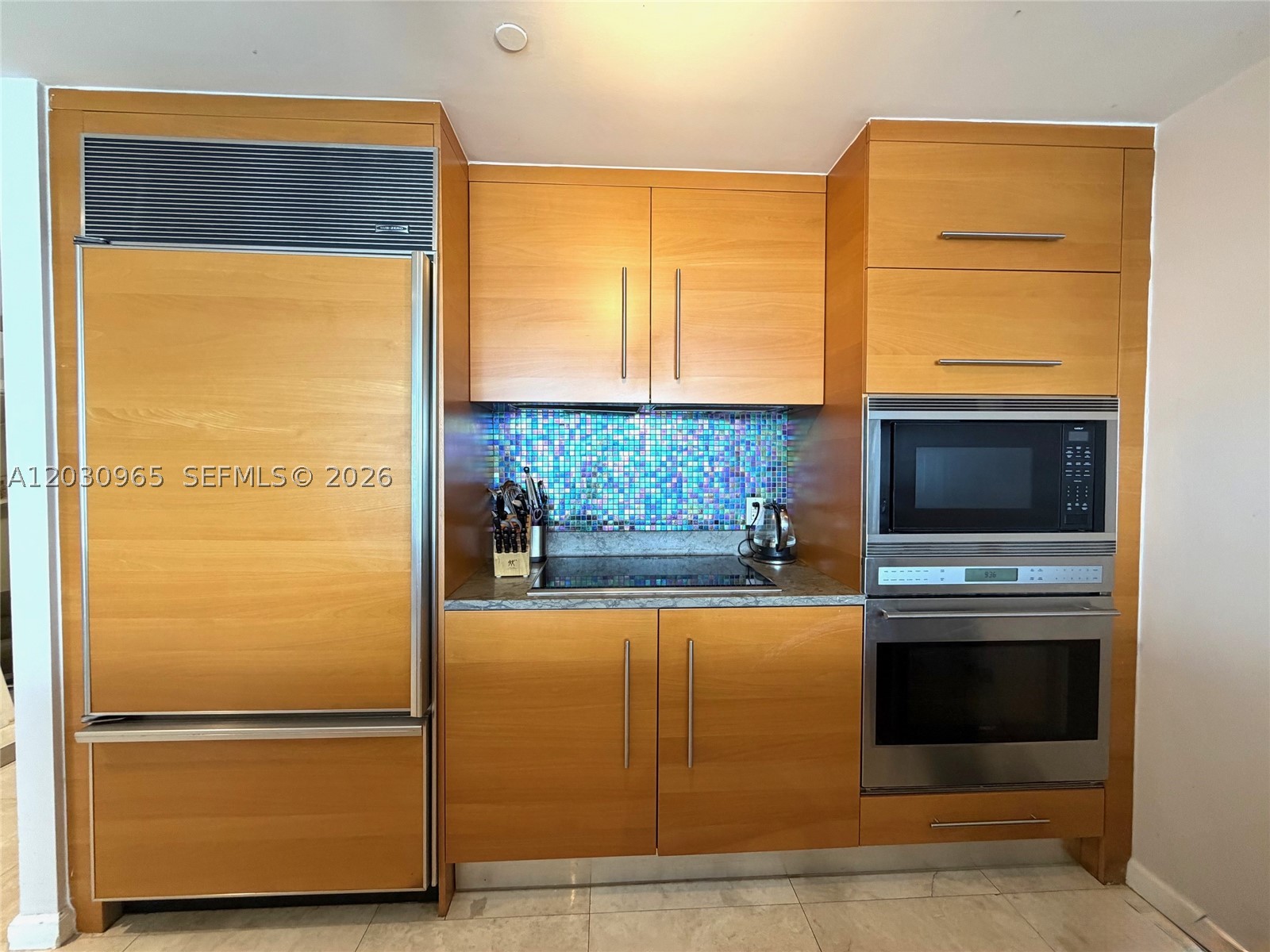 475 Brickell ave #2707, Miami FL 33131