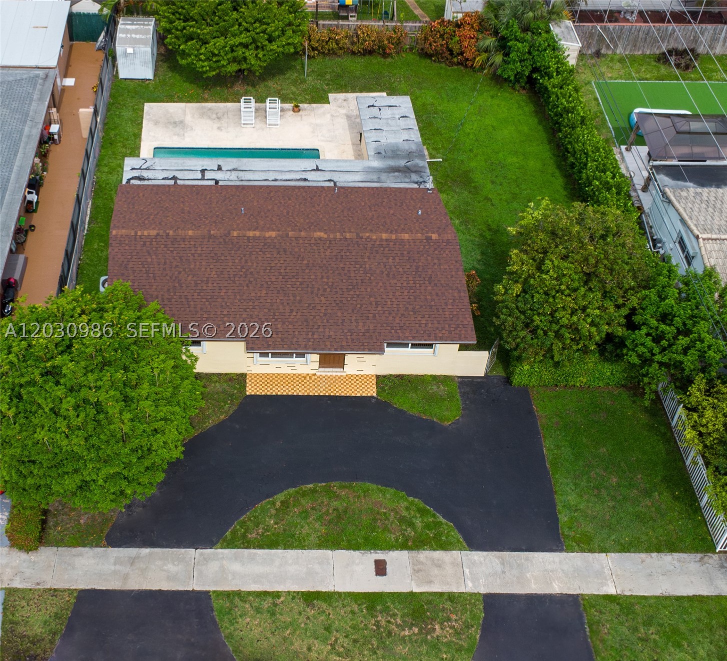 3210 SW 94th Ct, Miami FL 33165
