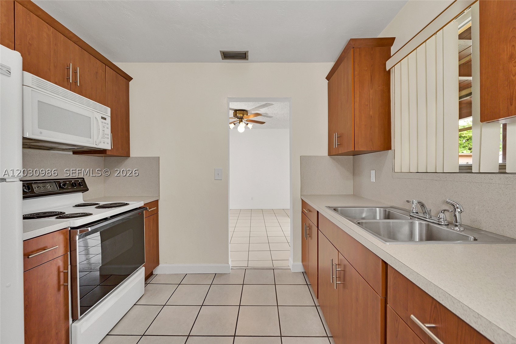 3210 SW 94th Ct, Miami FL 33165