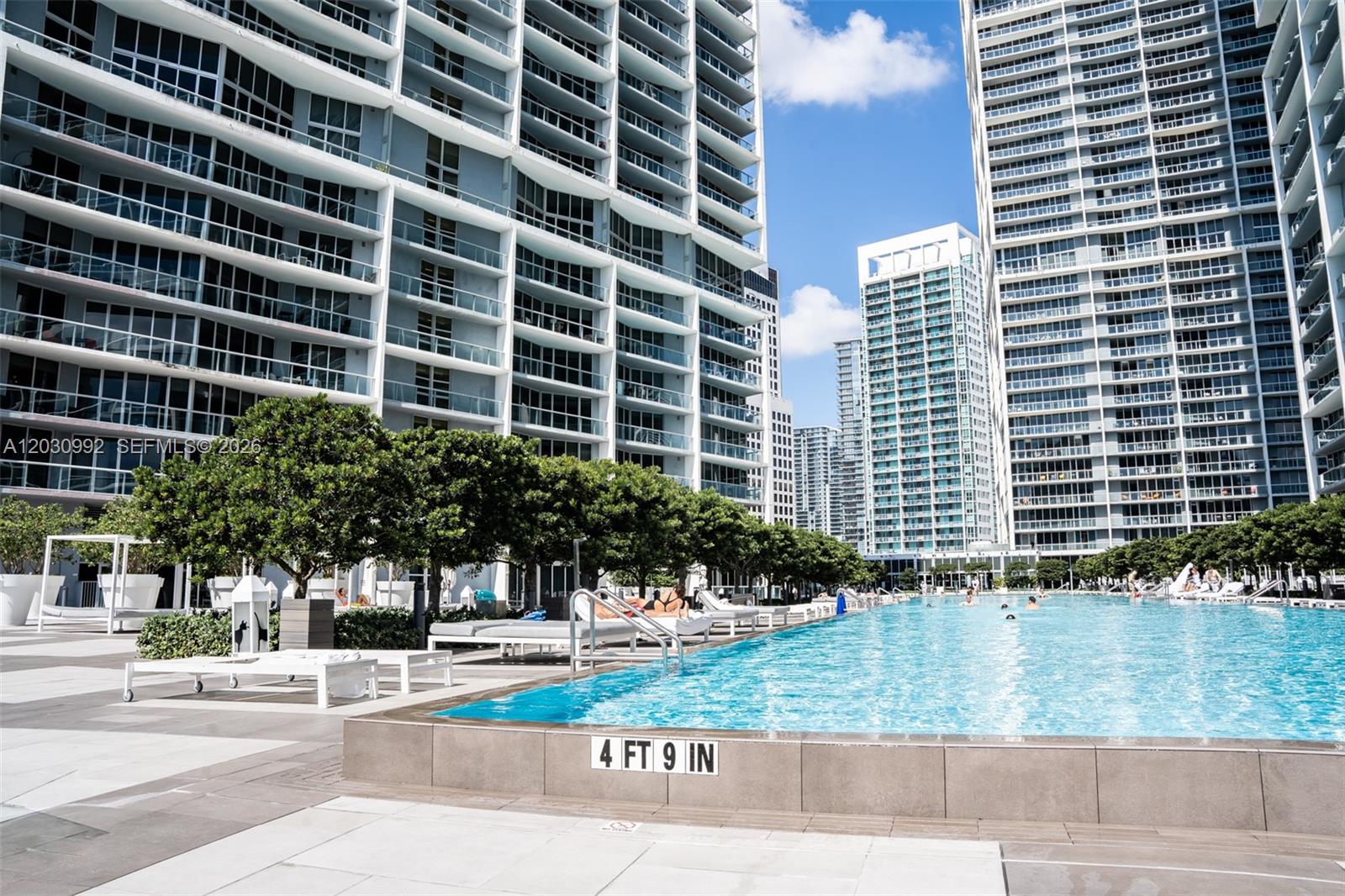 465 Brickell Ave #3202, Miami FL 33131