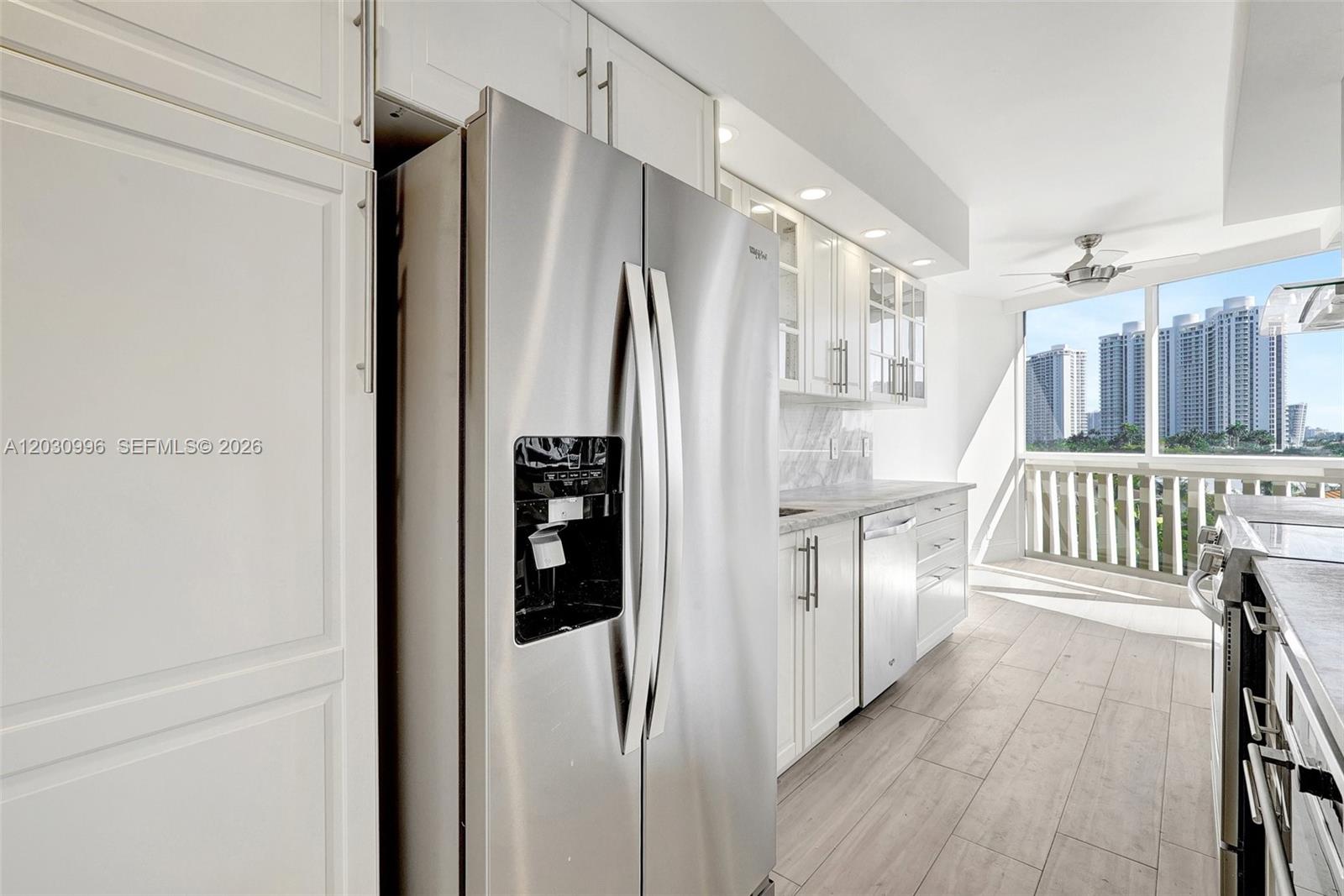 1000 Island Blvd #707, Aventura FL 33160