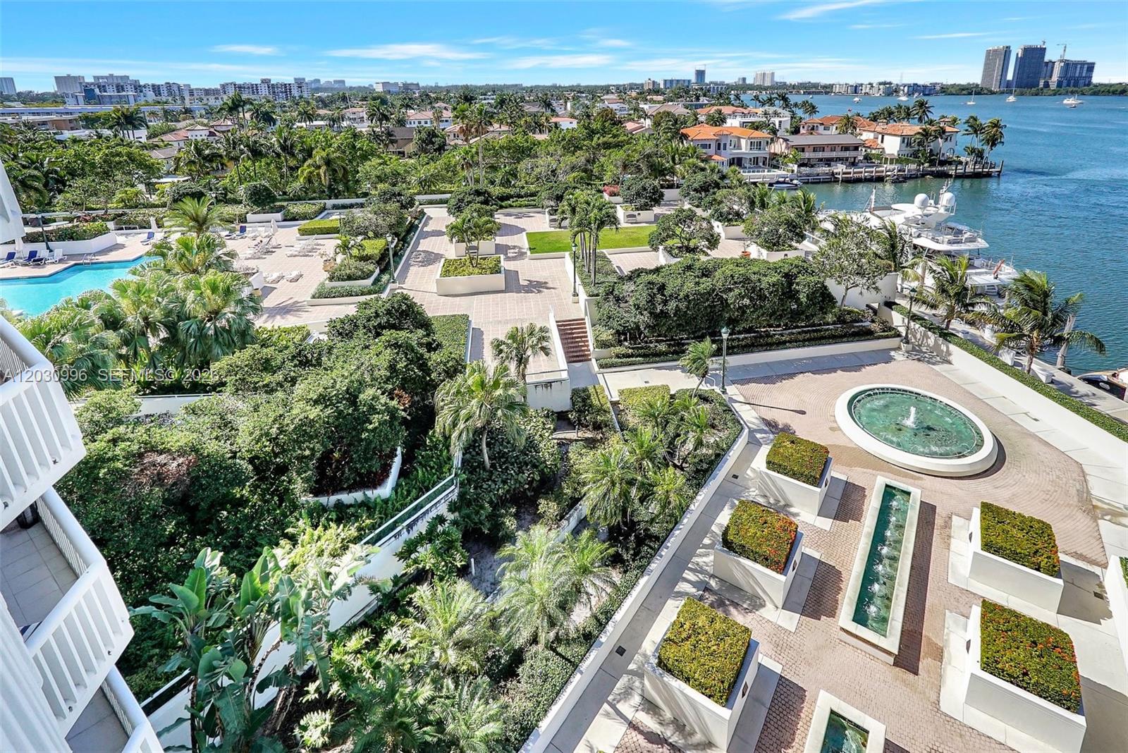 1000 Island Blvd #707, Aventura FL 33160
