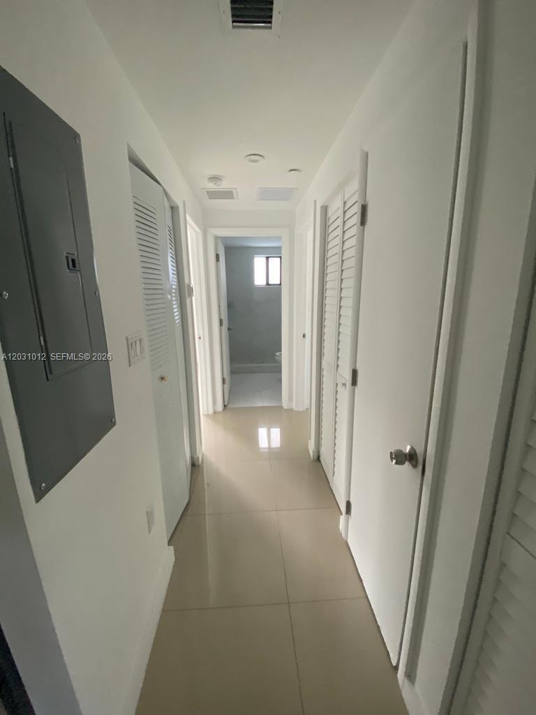 423 E 27th St #302, Hialeah FL 33013
