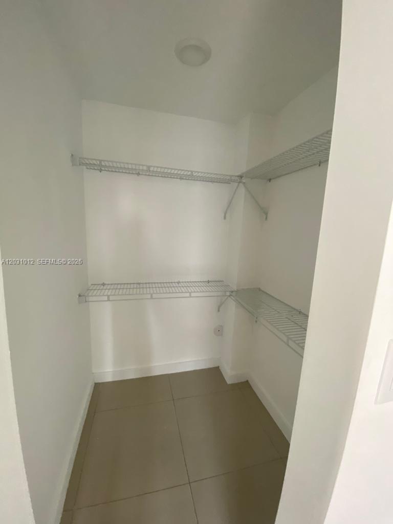 423 E 27th St #302, Hialeah FL 33013