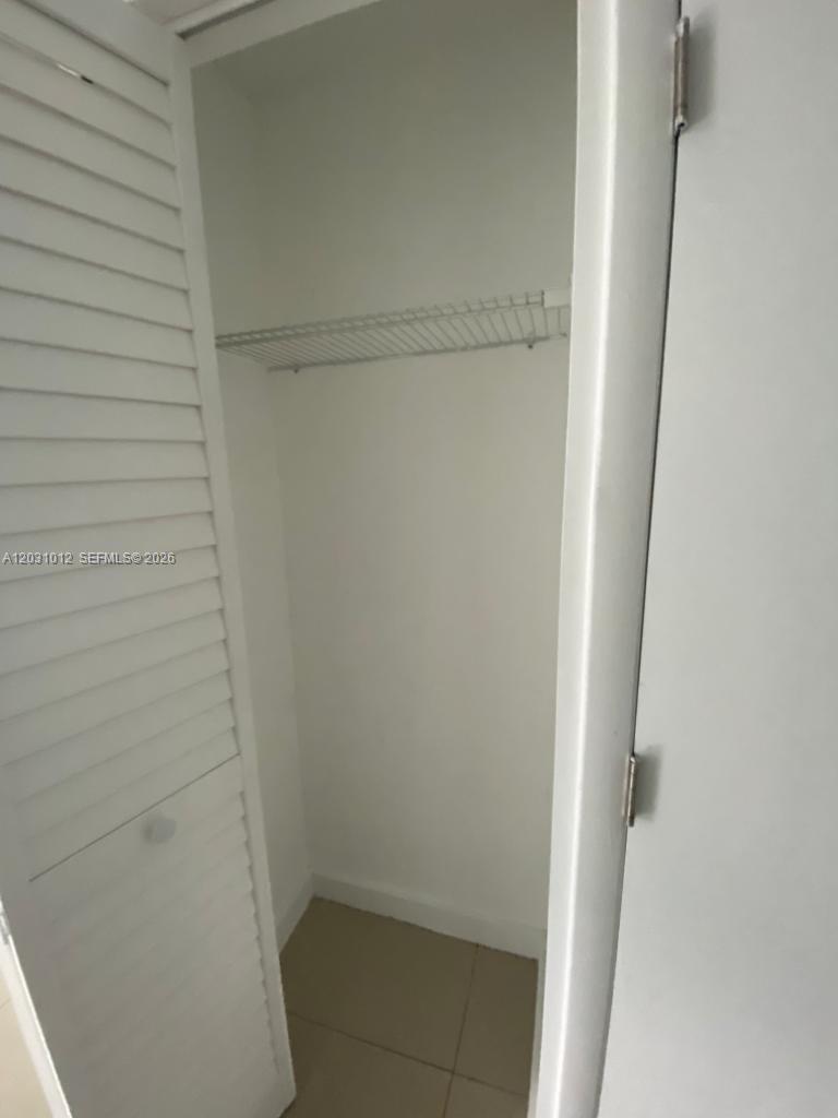 423 E 27th St #302, Hialeah FL 33013