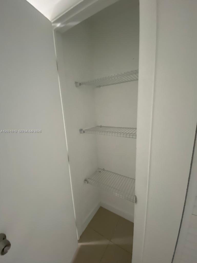 423 E 27th St #302, Hialeah FL 33013