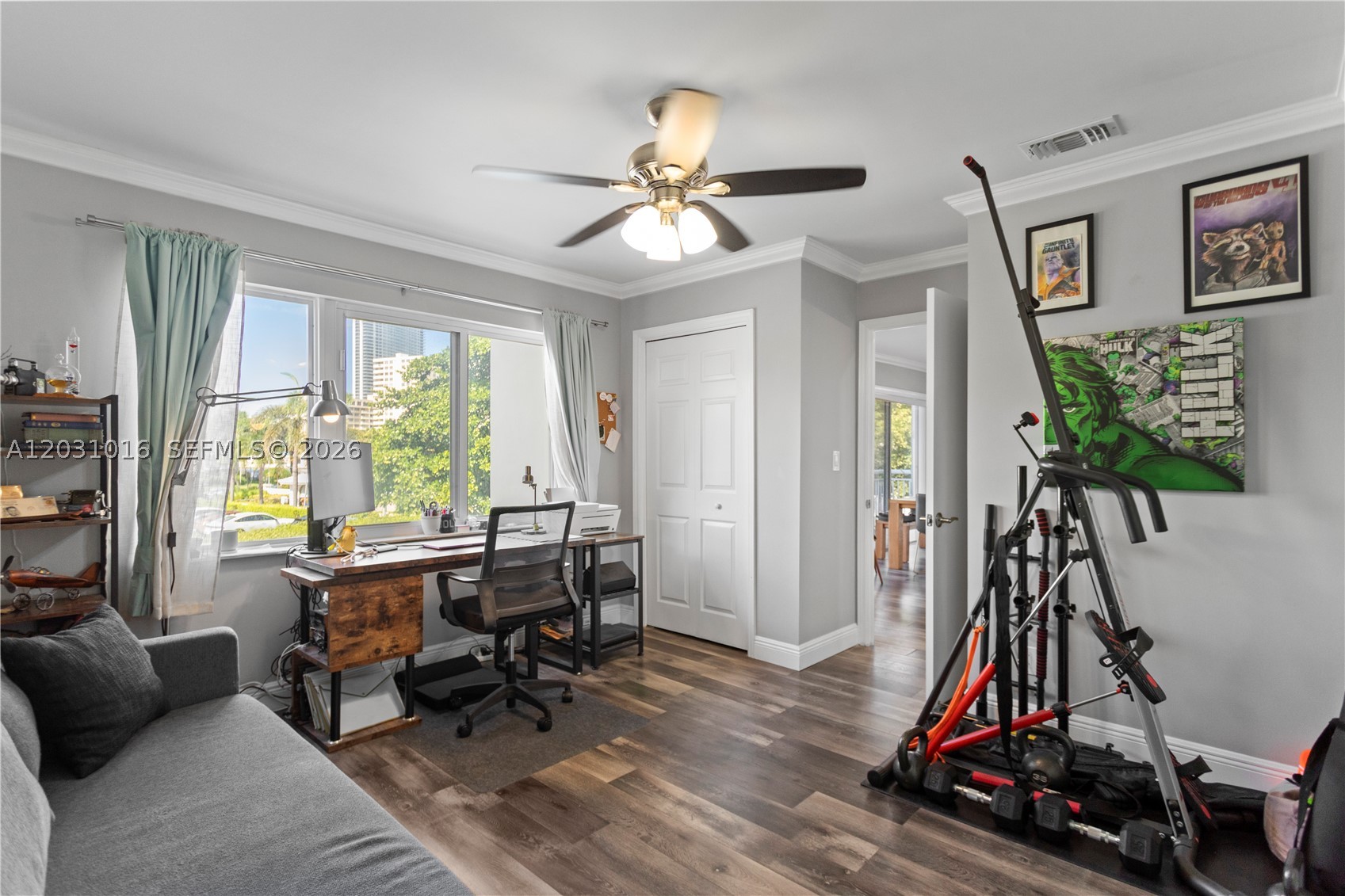 120 Golden Isles Dr #23B, Hallandale Beach FL 33009