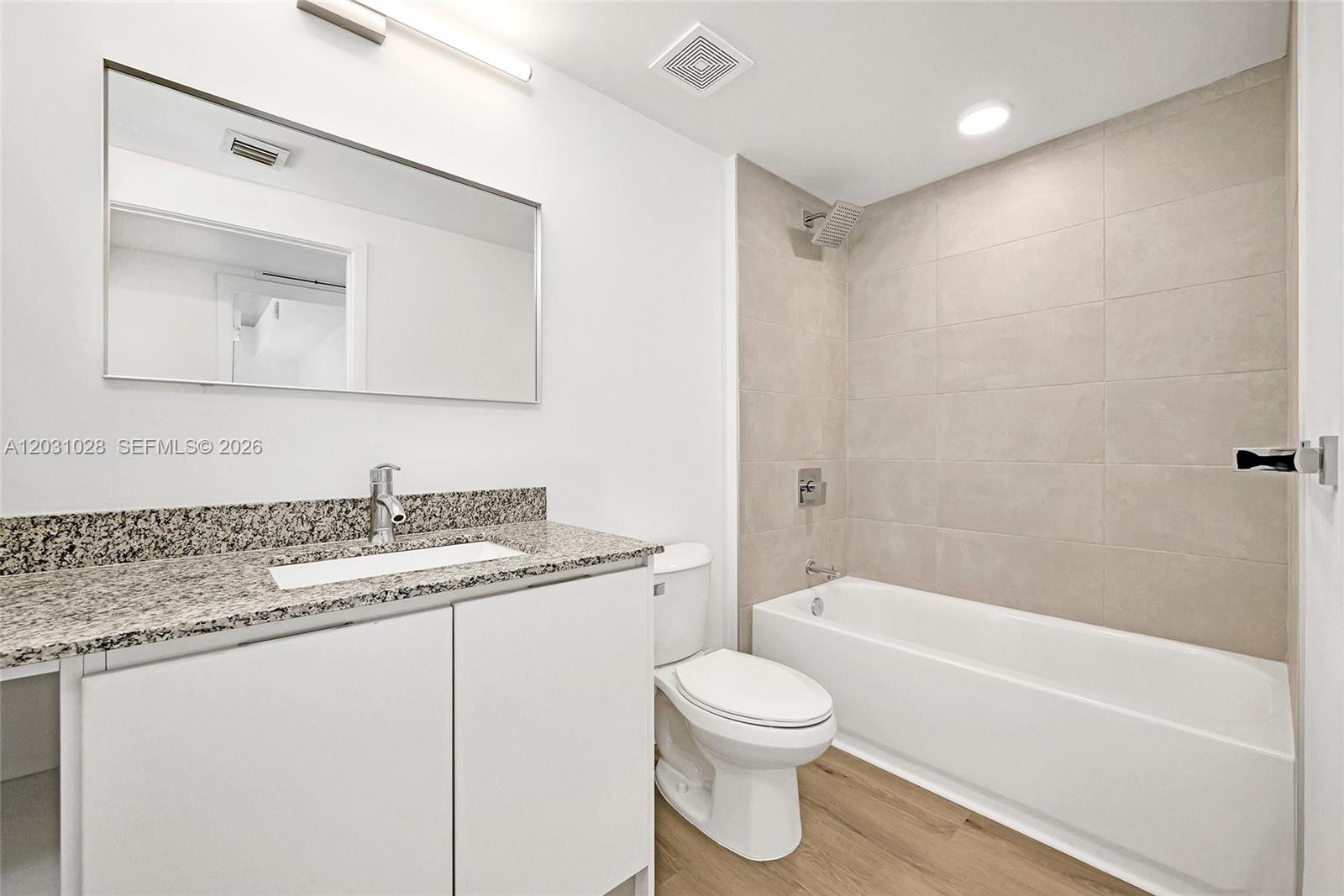 475 NE 125th #504, North Miami FL 33161