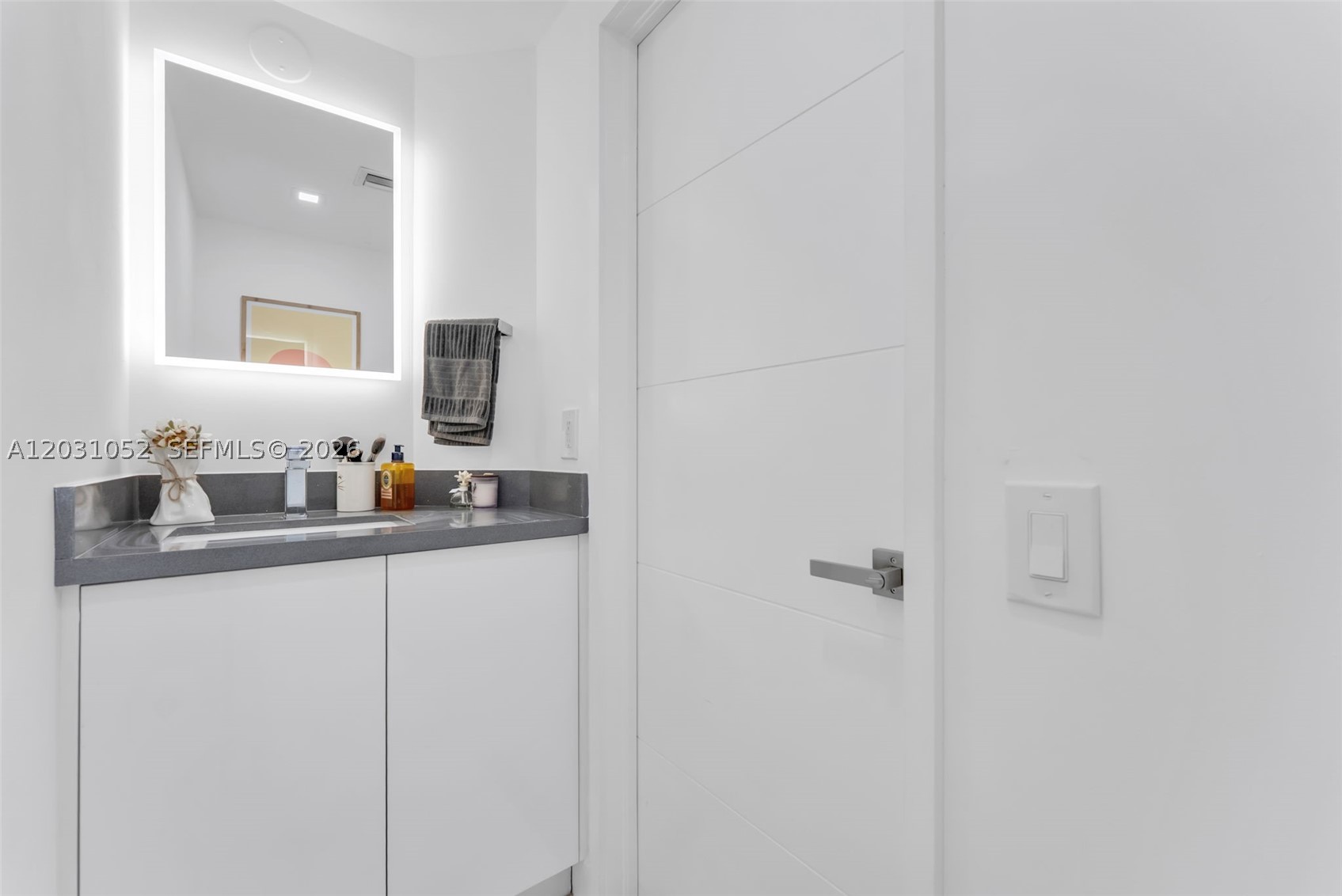 701 Brickell Key Blvd #1506, Miami FL 33131
