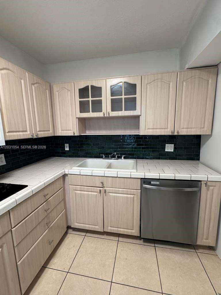 310 SW 10th St, Fort Lauderdale FL 33315