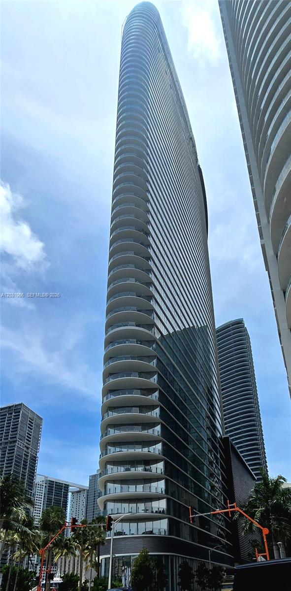300 Biscayne Blvd Way #2408W, Miami FL 33131
