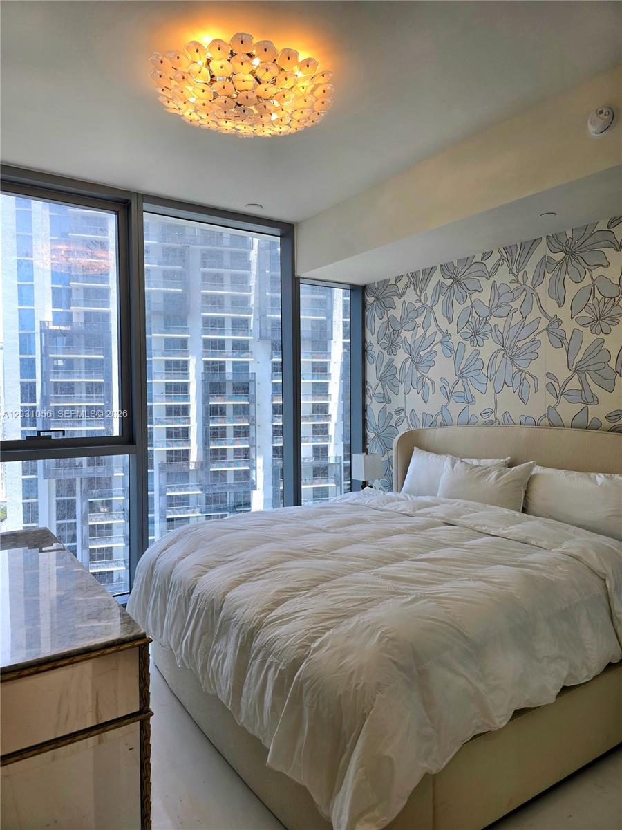 300 Biscayne Blvd Way #2408W, Miami FL 33131