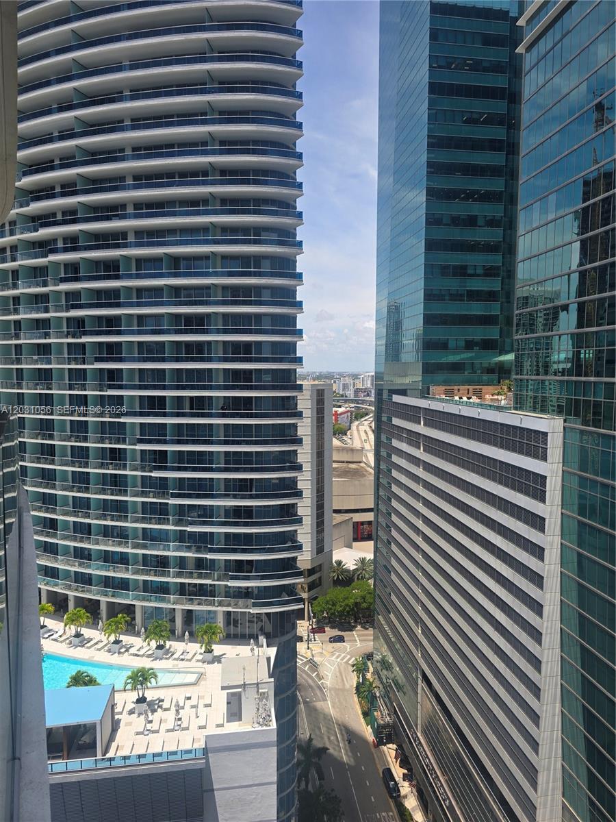 300 Biscayne Blvd Way #2408W, Miami FL 33131