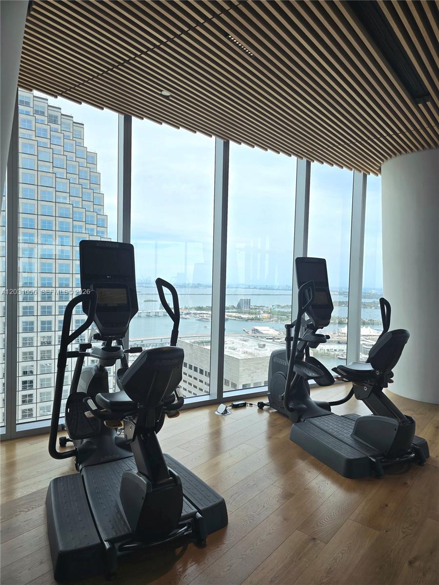 300 Biscayne Blvd Way #2408W, Miami FL 33131