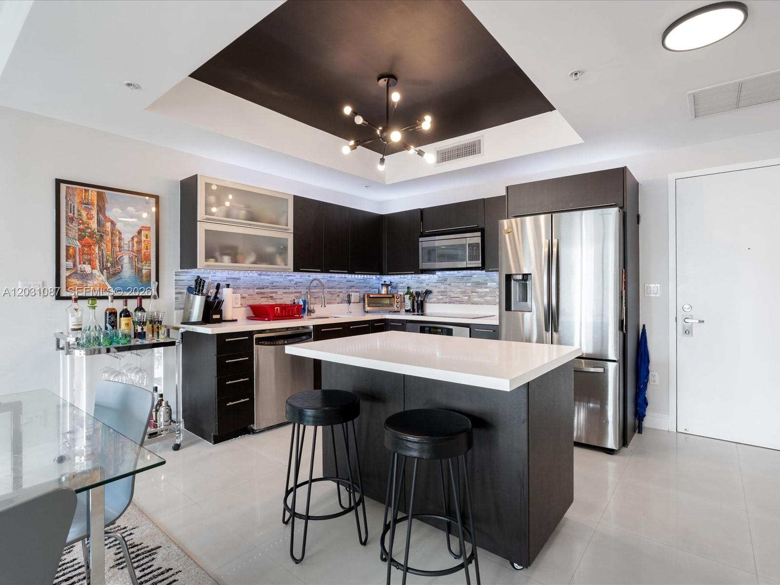 90 SW 3rd St #2015, Miami FL 33130