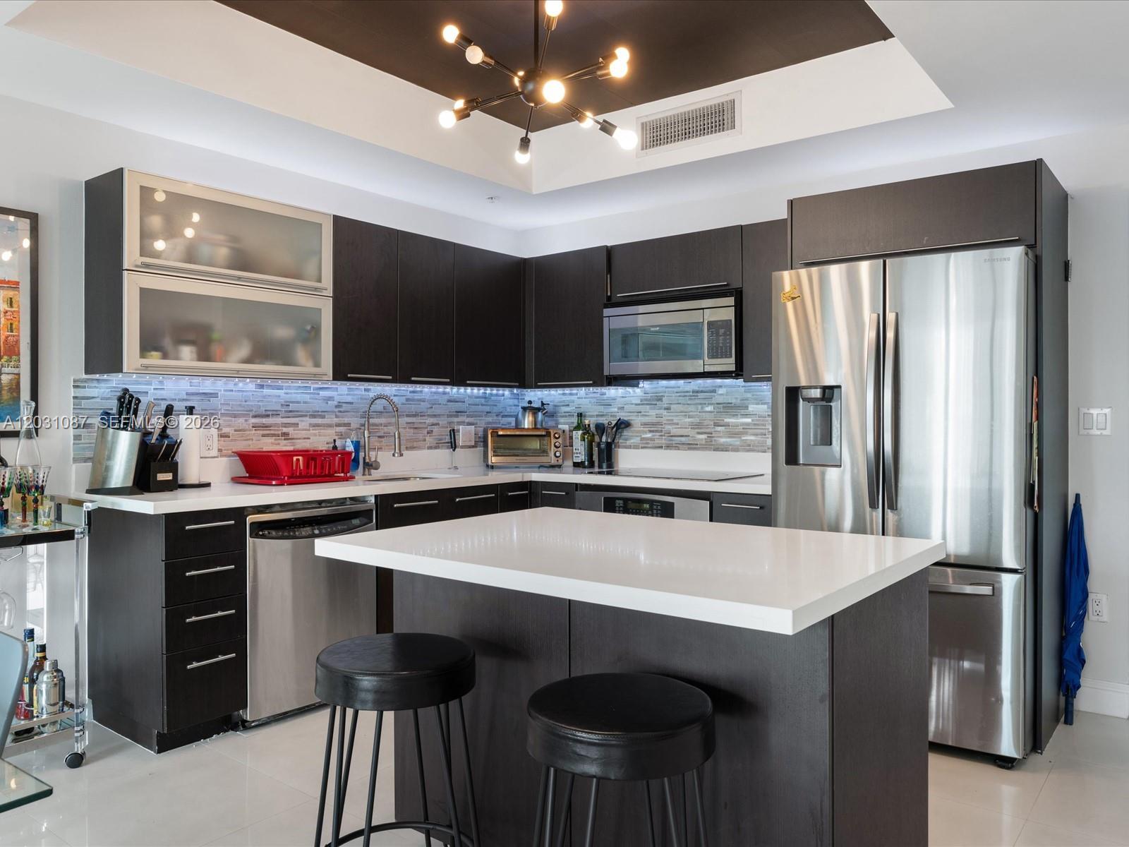 90 SW 3rd St #2015, Miami FL 33130