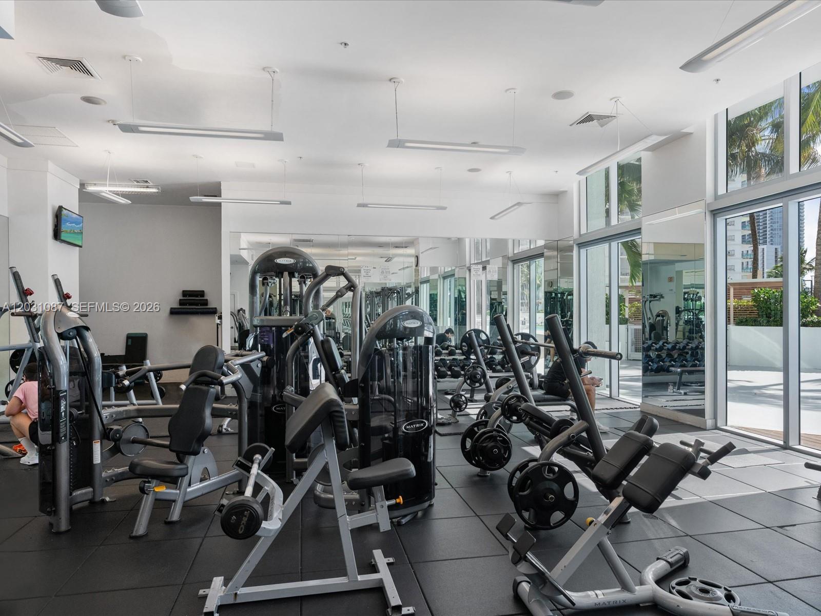 90 SW 3rd St #2015, Miami FL 33130