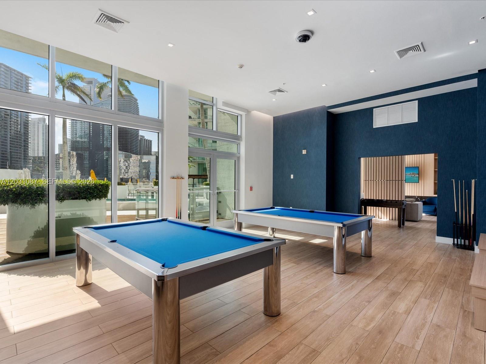 90 SW 3rd St #2015, Miami FL 33130
