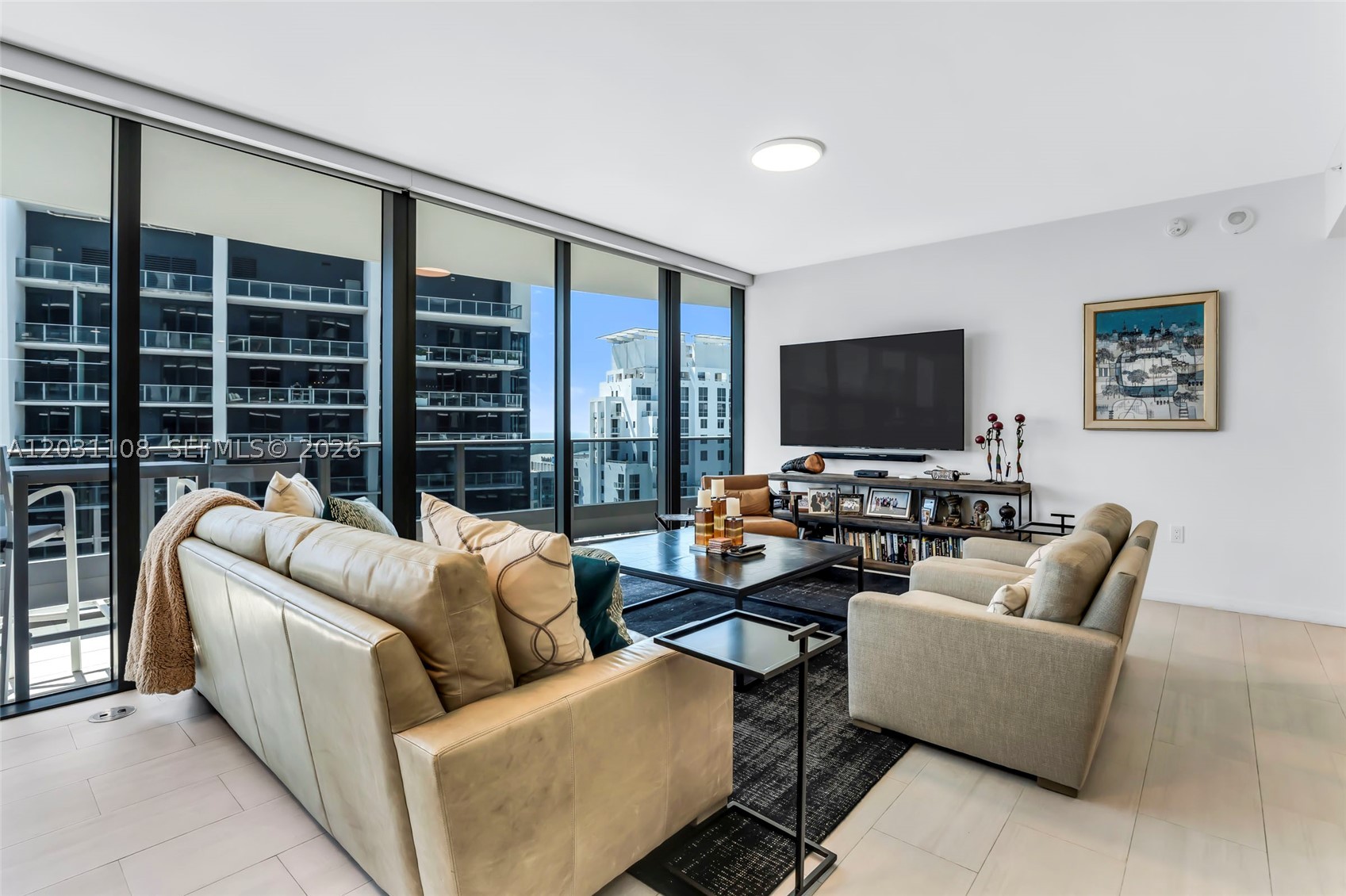 1000 Brickell Plz #4609, Miami FL 33131