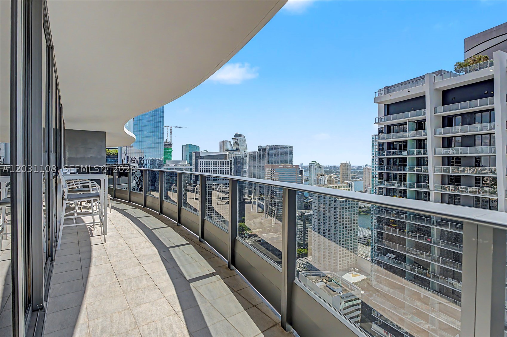 1000 Brickell Plz #4609, Miami FL 33131