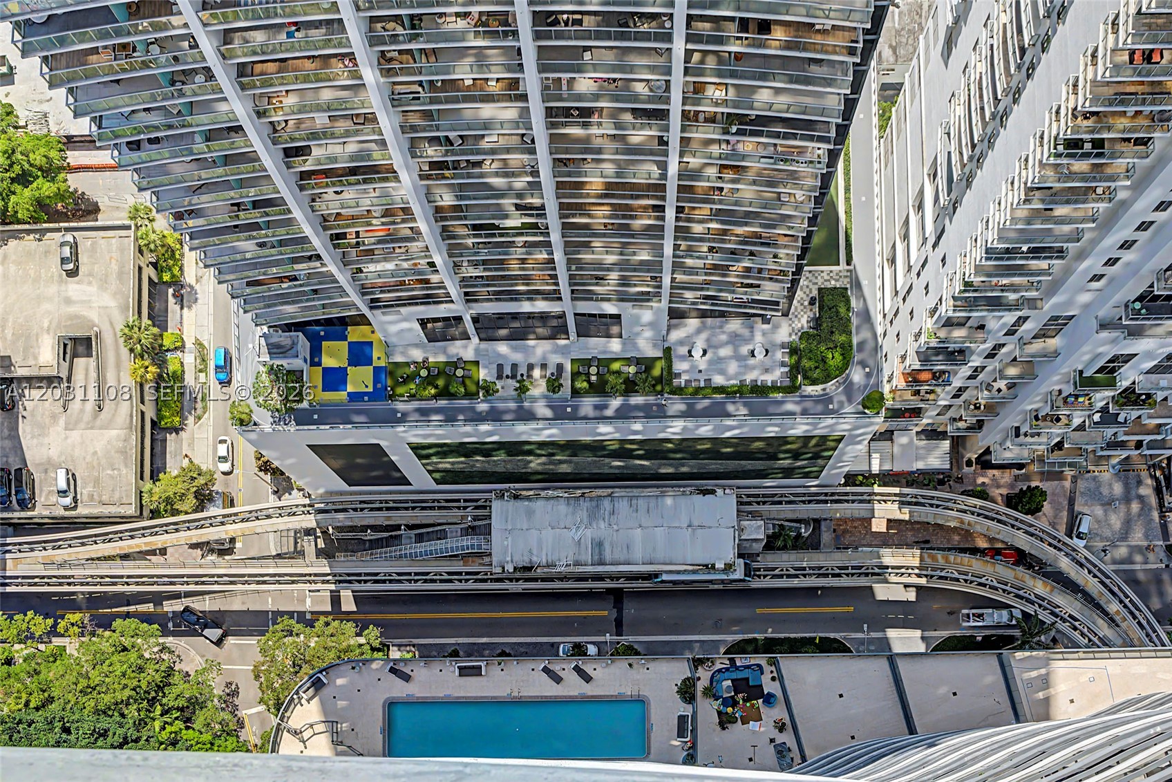 1000 Brickell Plz #4609, Miami FL 33131