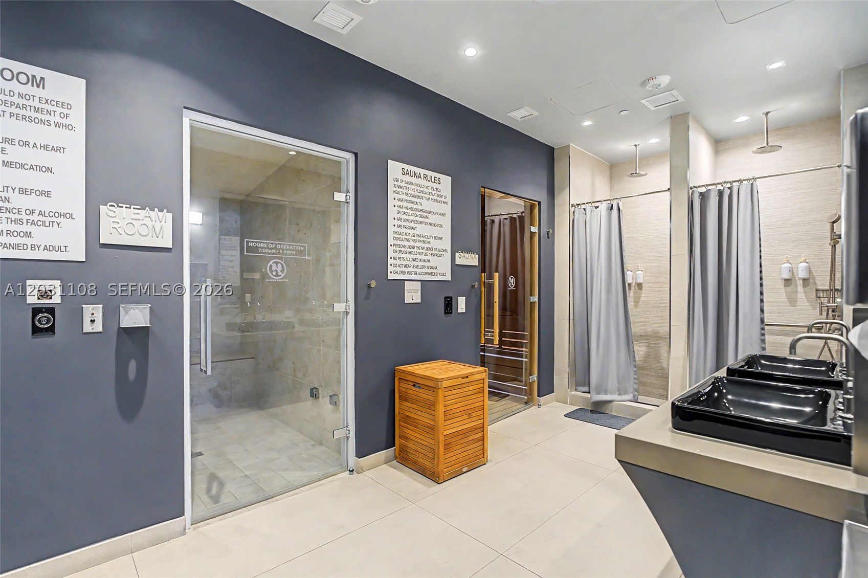 1000 Brickell Plz #4609, Miami FL 33131