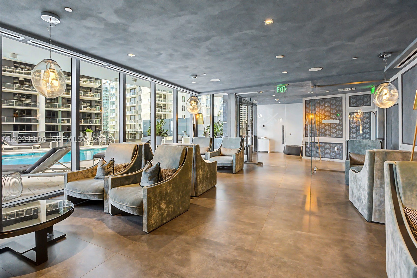1000 Brickell Plz #4609, Miami FL 33131