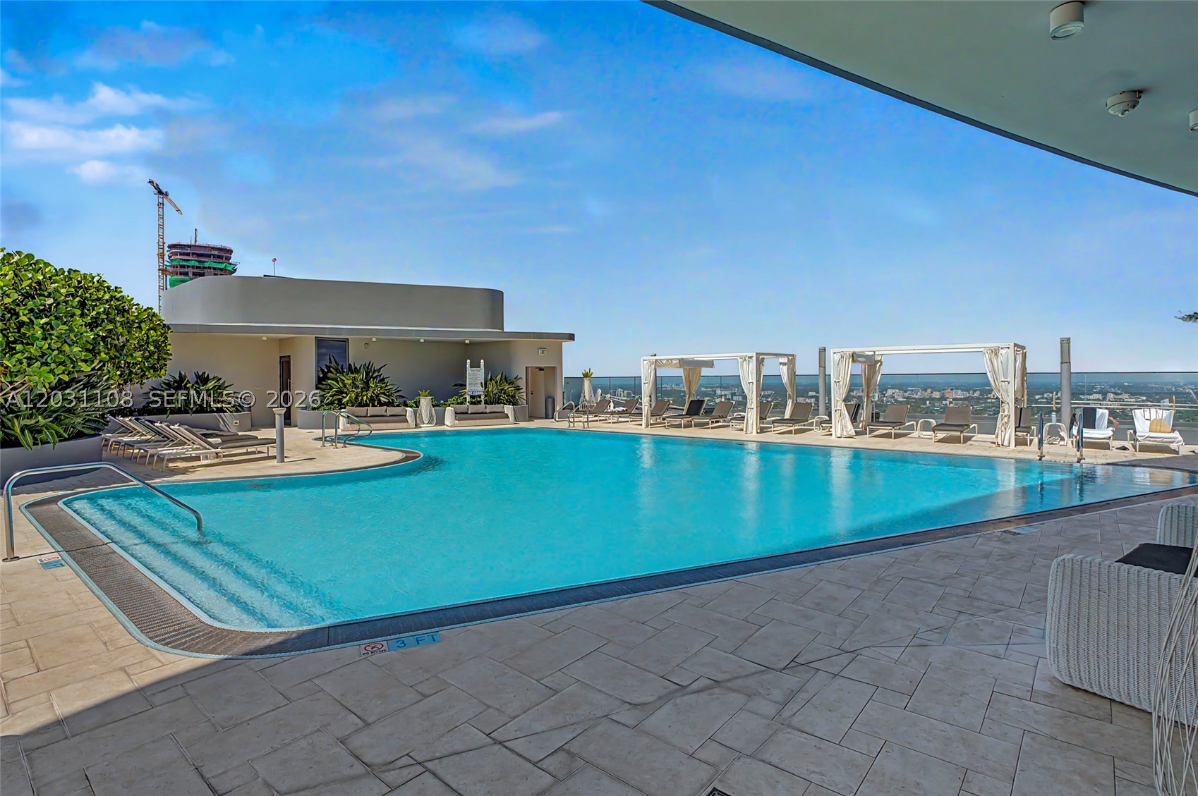 1000 Brickell Plz #4609, Miami FL 33131