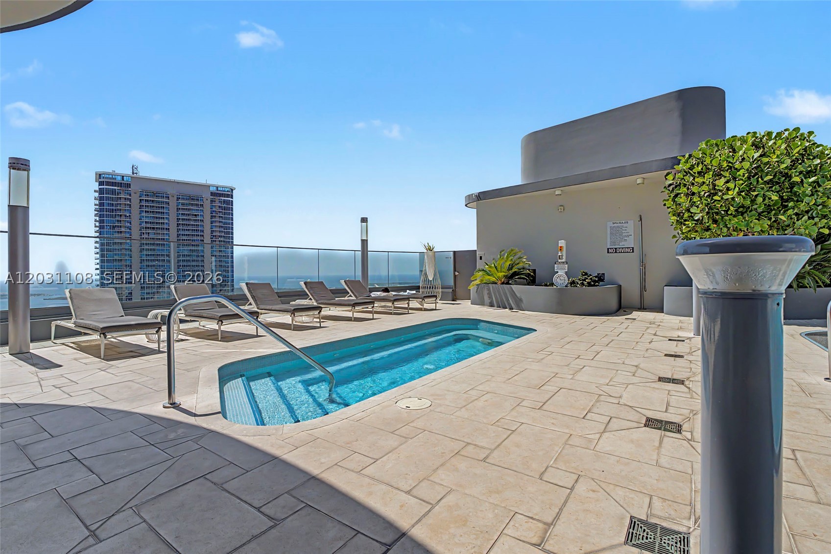 1000 Brickell Plz #4609, Miami FL 33131
