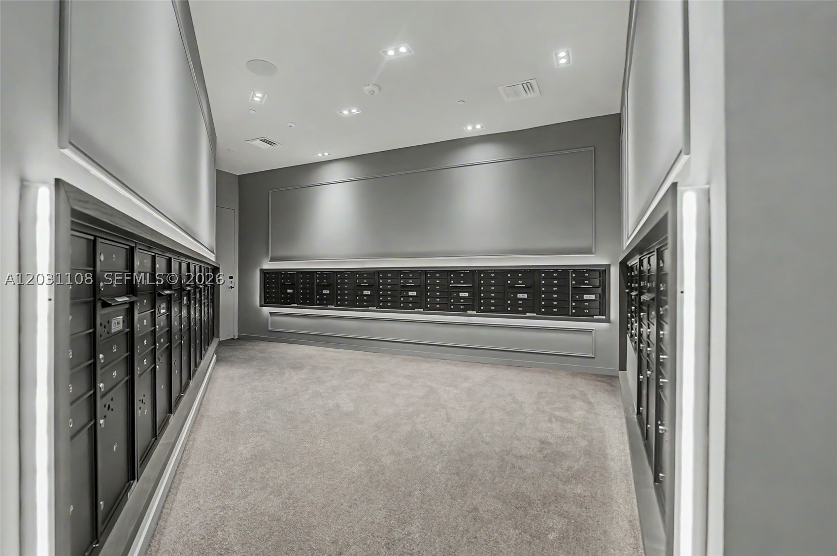 1000 Brickell Plz #4609, Miami FL 33131