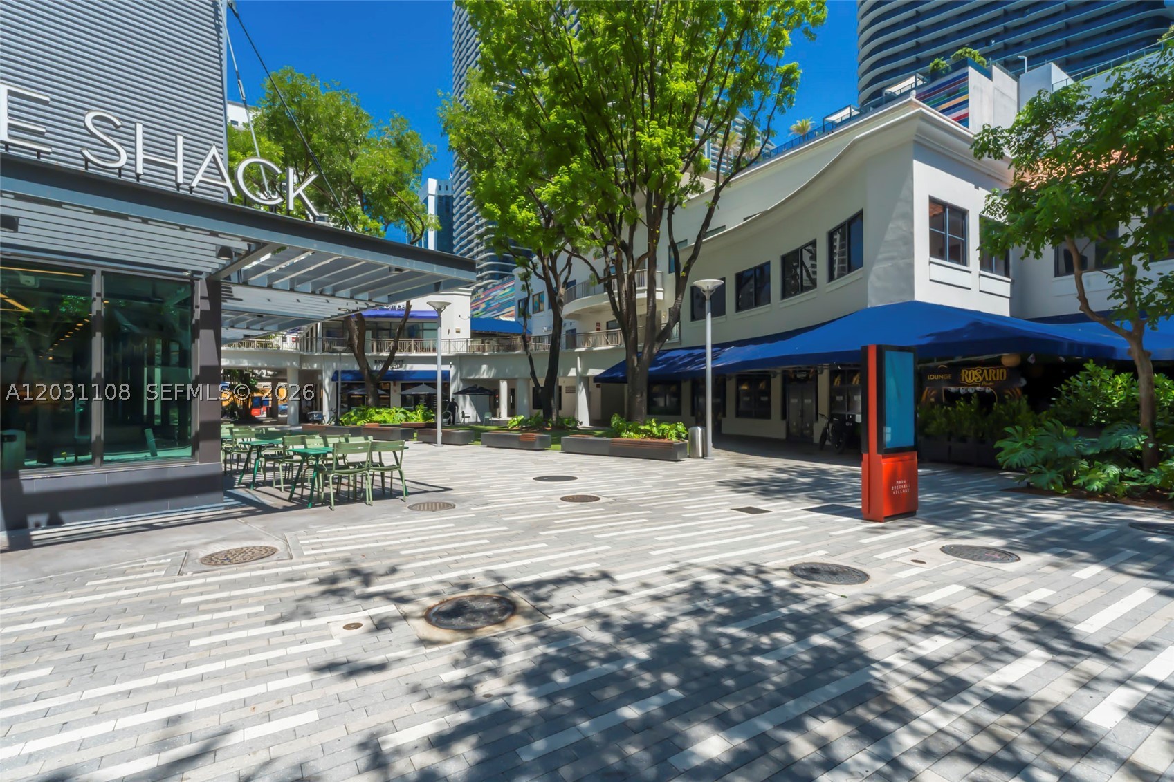 1000 Brickell Plz #4609, Miami FL 33131