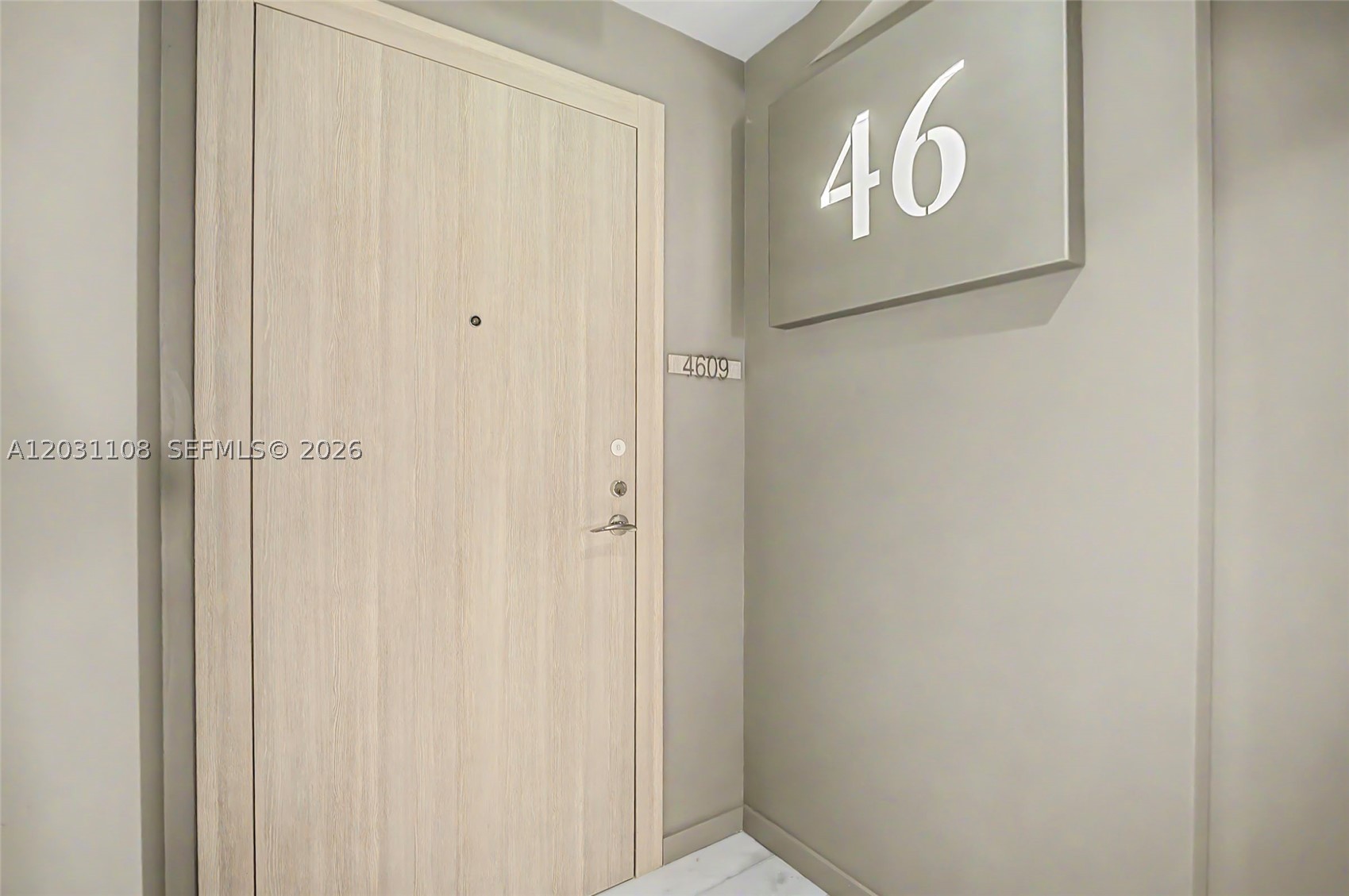 1000 Brickell Plz #4609, Miami FL 33131
