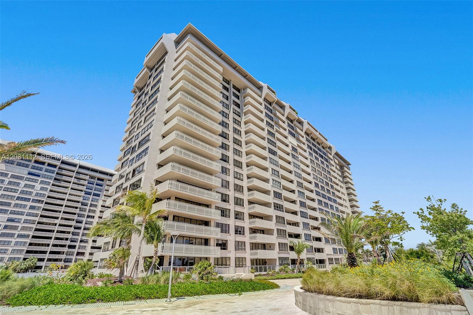 2 Grove Isle Dr #BPH10, Miami FL 33133
