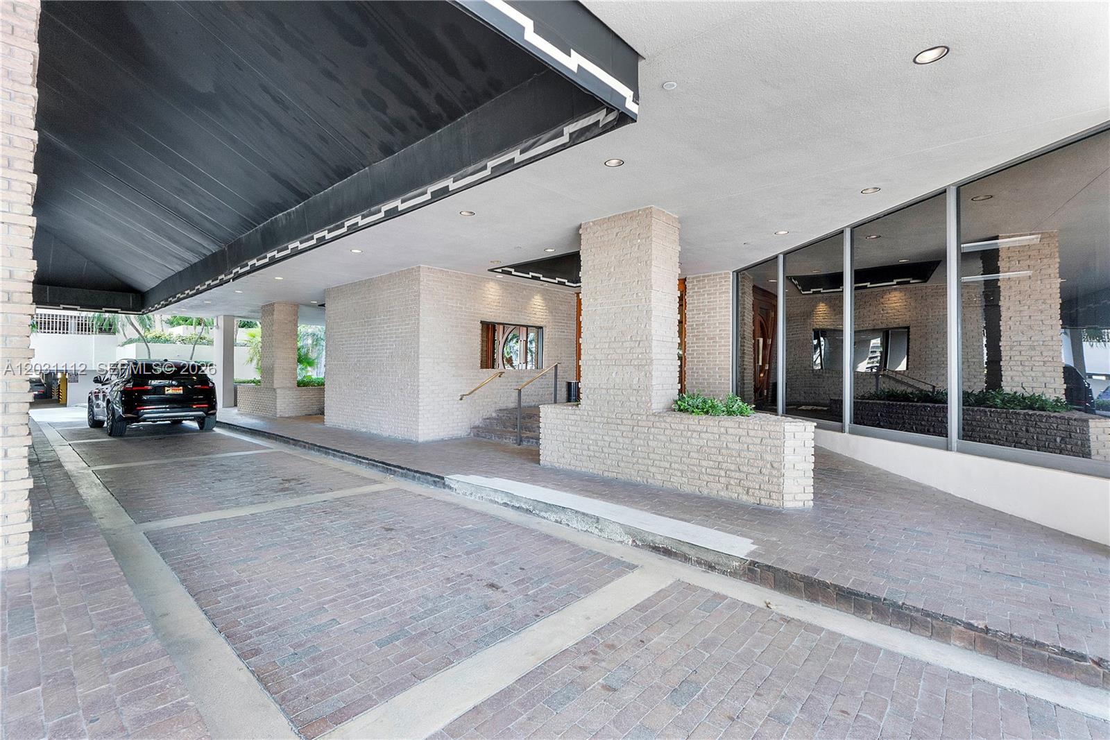 2 Grove Isle Dr #BPH10, Miami FL 33133