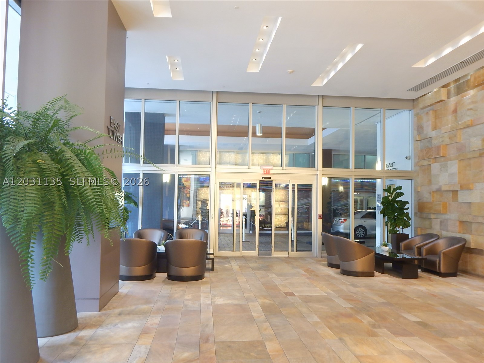 500 Brickell Ave #1808, Miami FL 33131