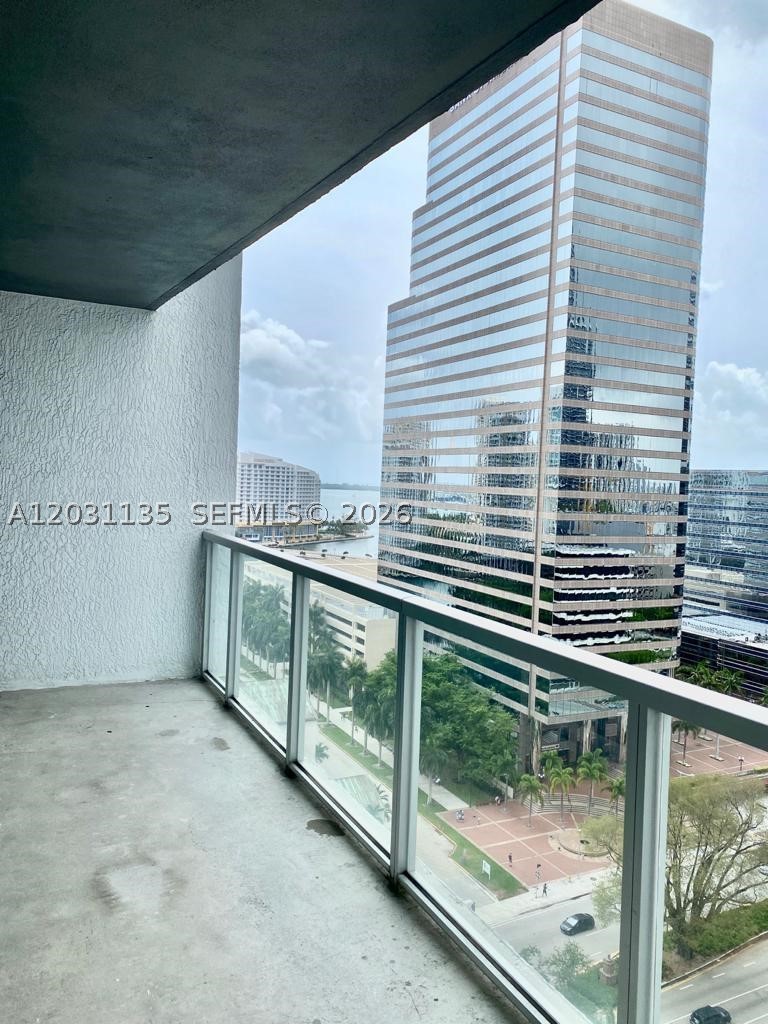 500 Brickell Ave #1808, Miami FL 33131