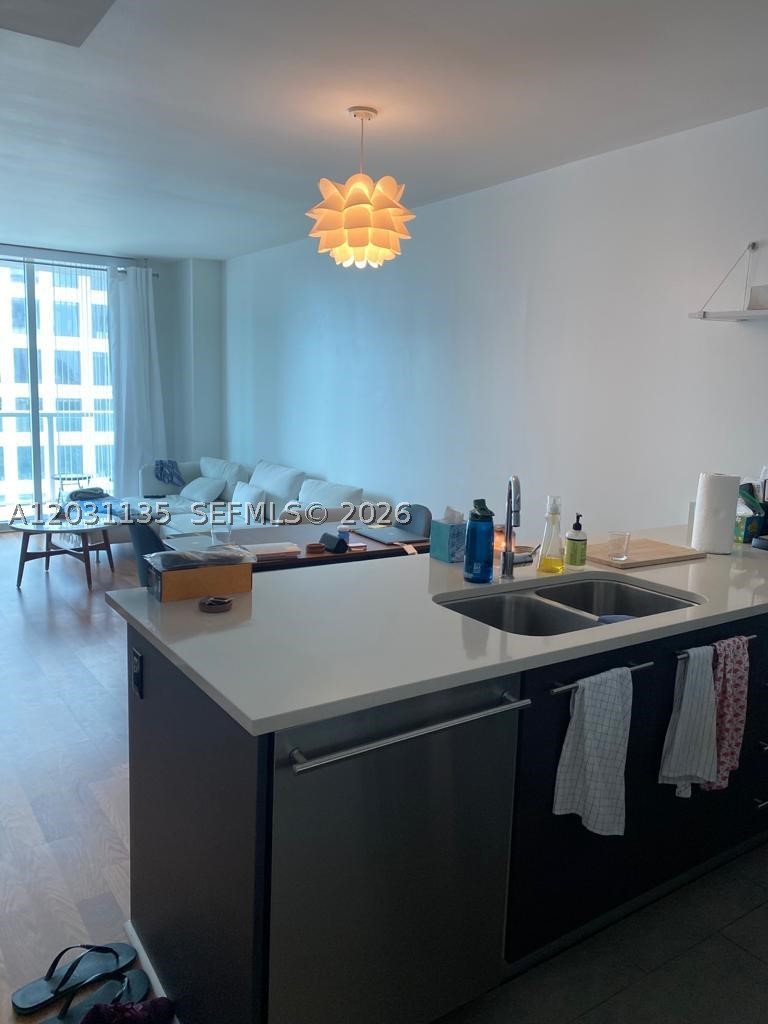 500 Brickell Ave #1808, Miami FL 33131