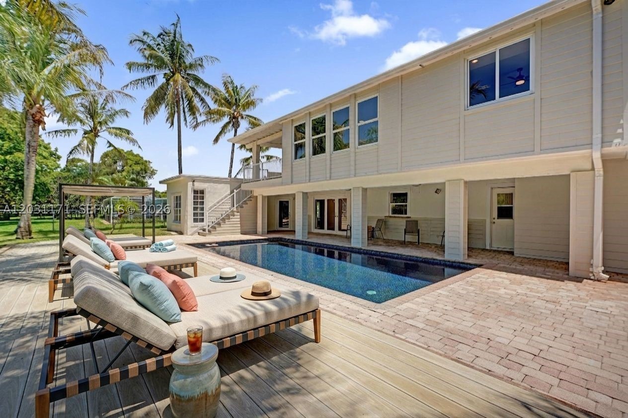 8320 SW 161st St, Palmetto Bay FL 33157