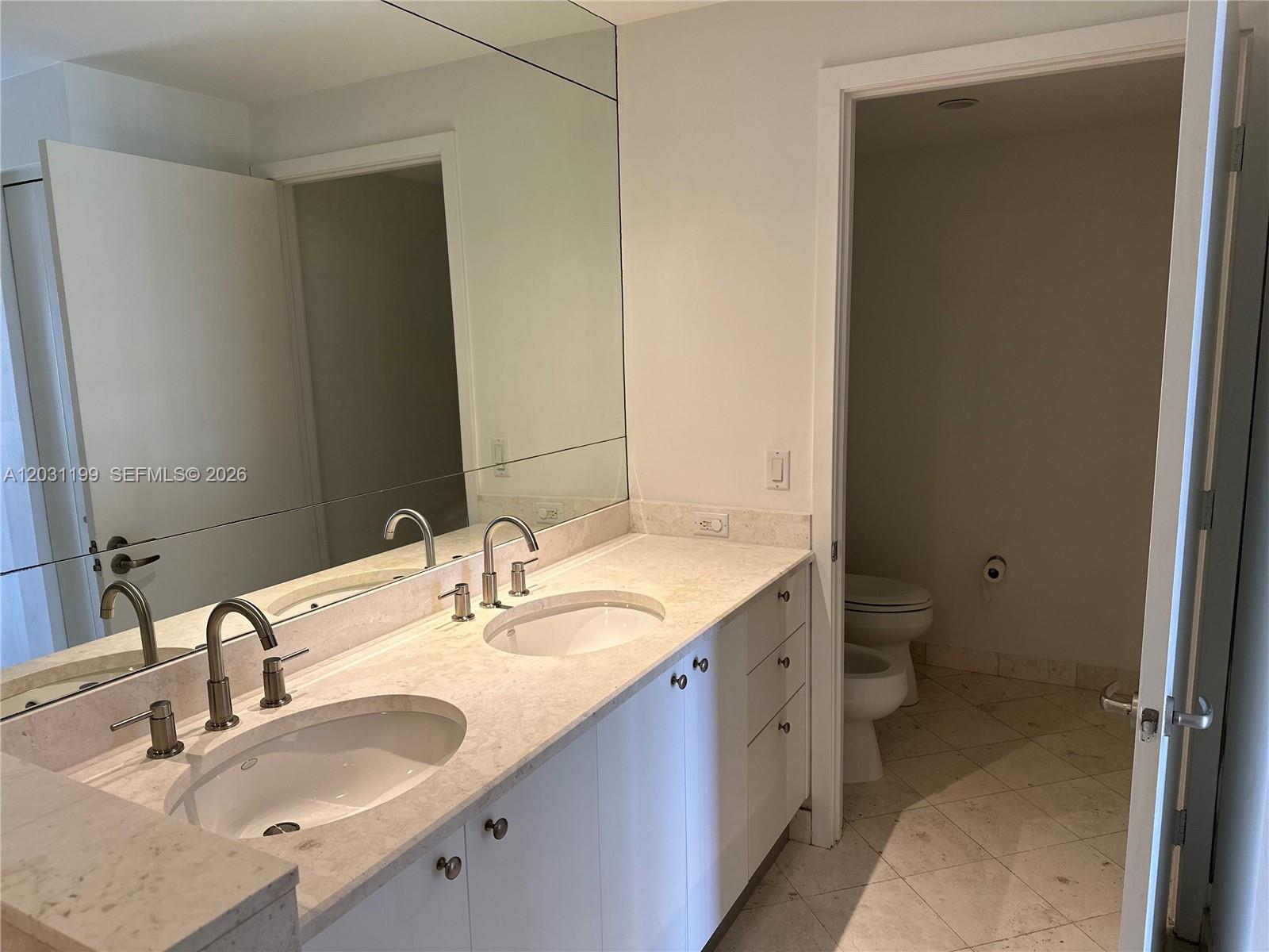 901 Brickell Key Blvd #2005, Miami FL 33131