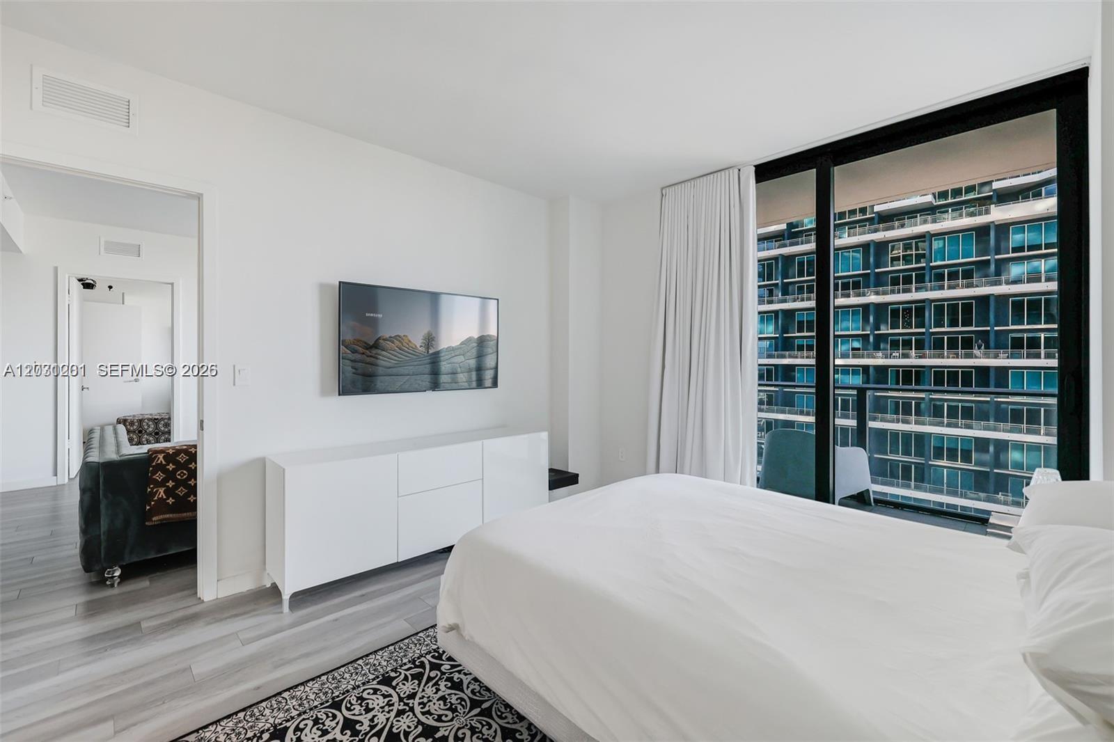 1300 S Miami Ave #3709, Miami FL 33130