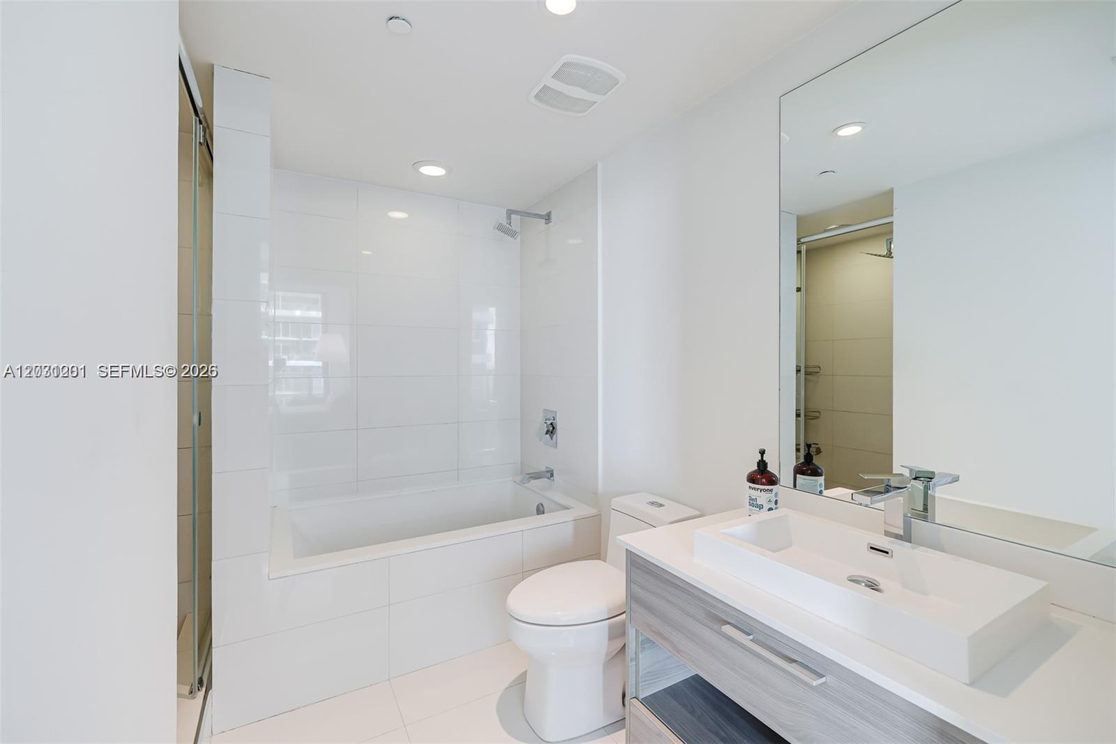 1300 S Miami Ave #3709, Miami FL 33130