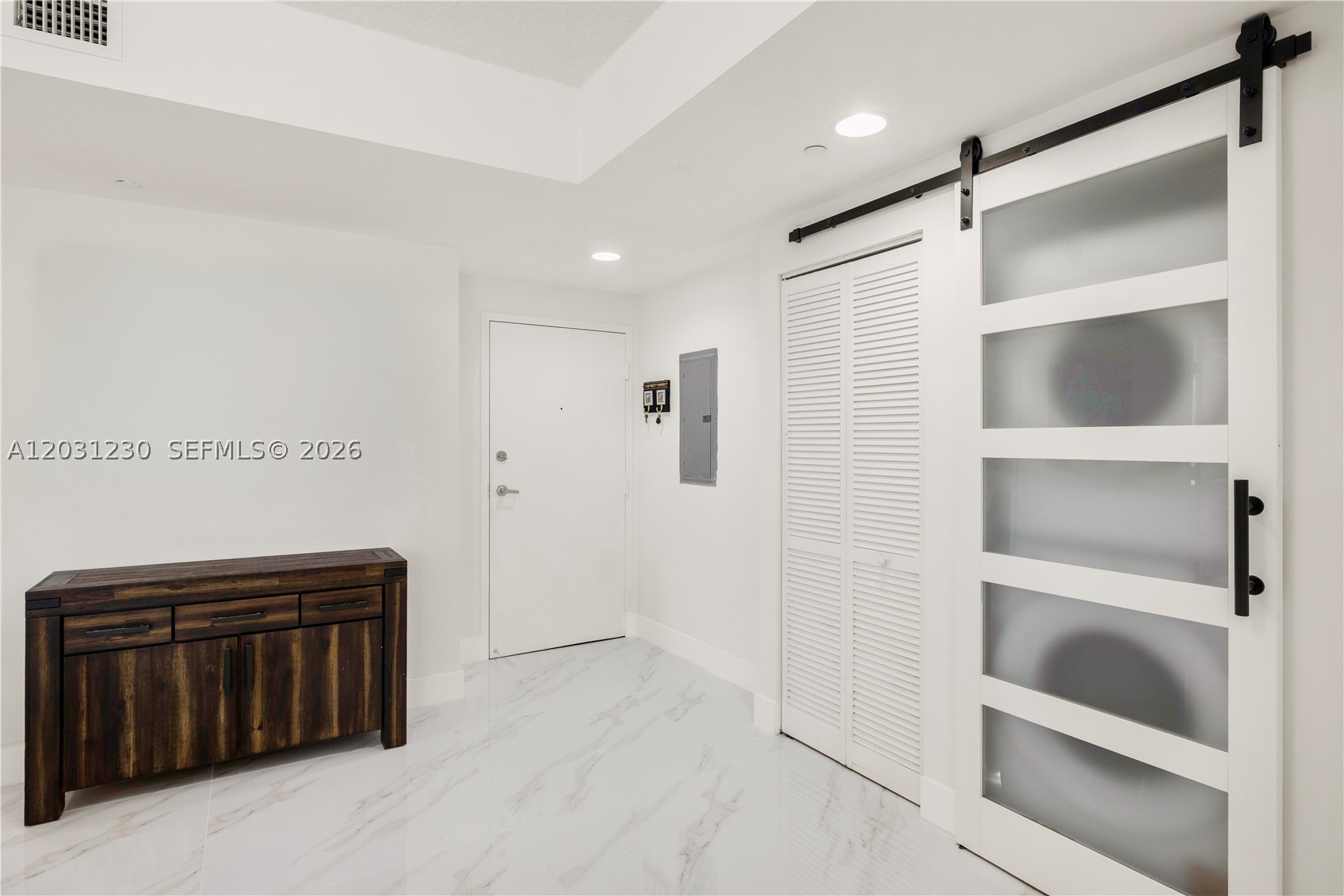 601 NE 23rd St #706, Miami FL 33137